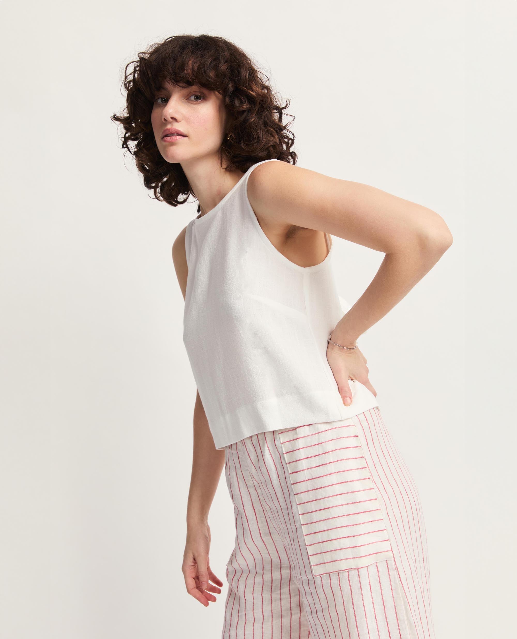 Didi | Sleeveless Open Back Tank Blouse | White