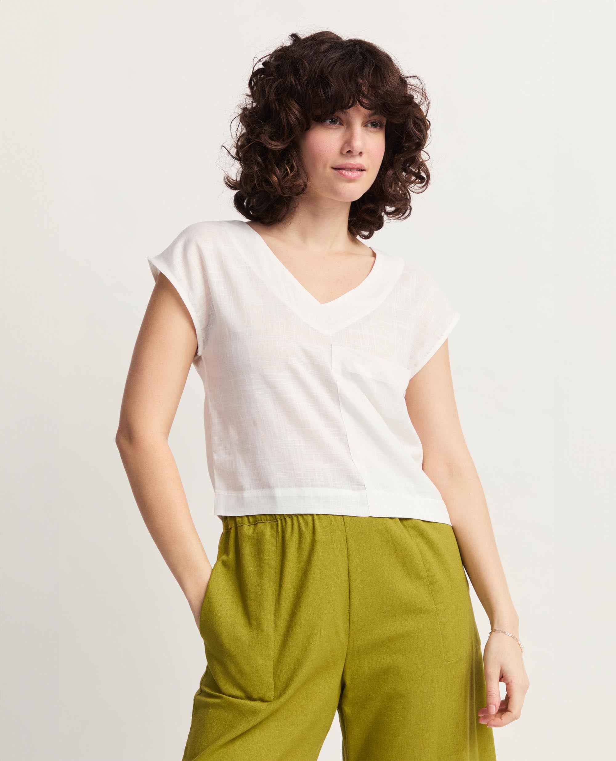 Fawn | Cropped Blouse with Square Pocket