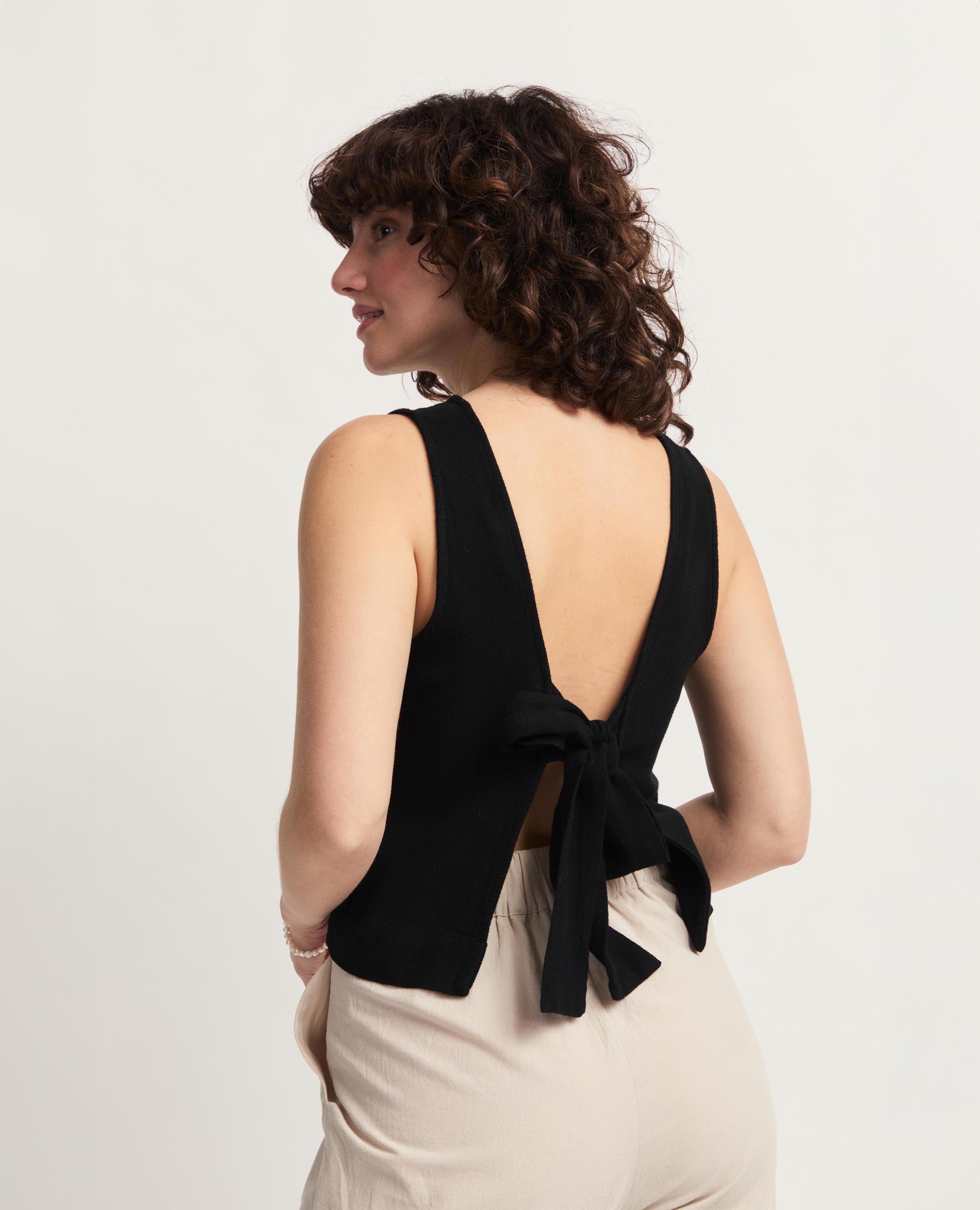 Didi | Sleeveless Open Back Tank Blouse | Black