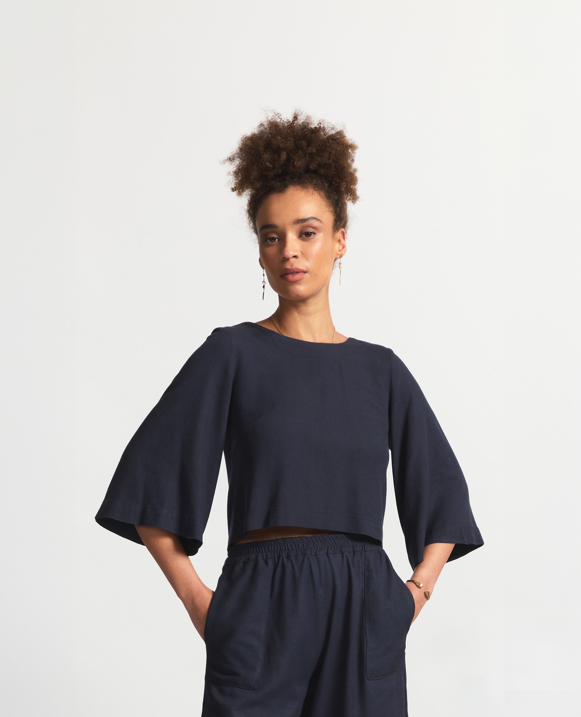 Dione | Three Quarter Flare Sleeve | Navy