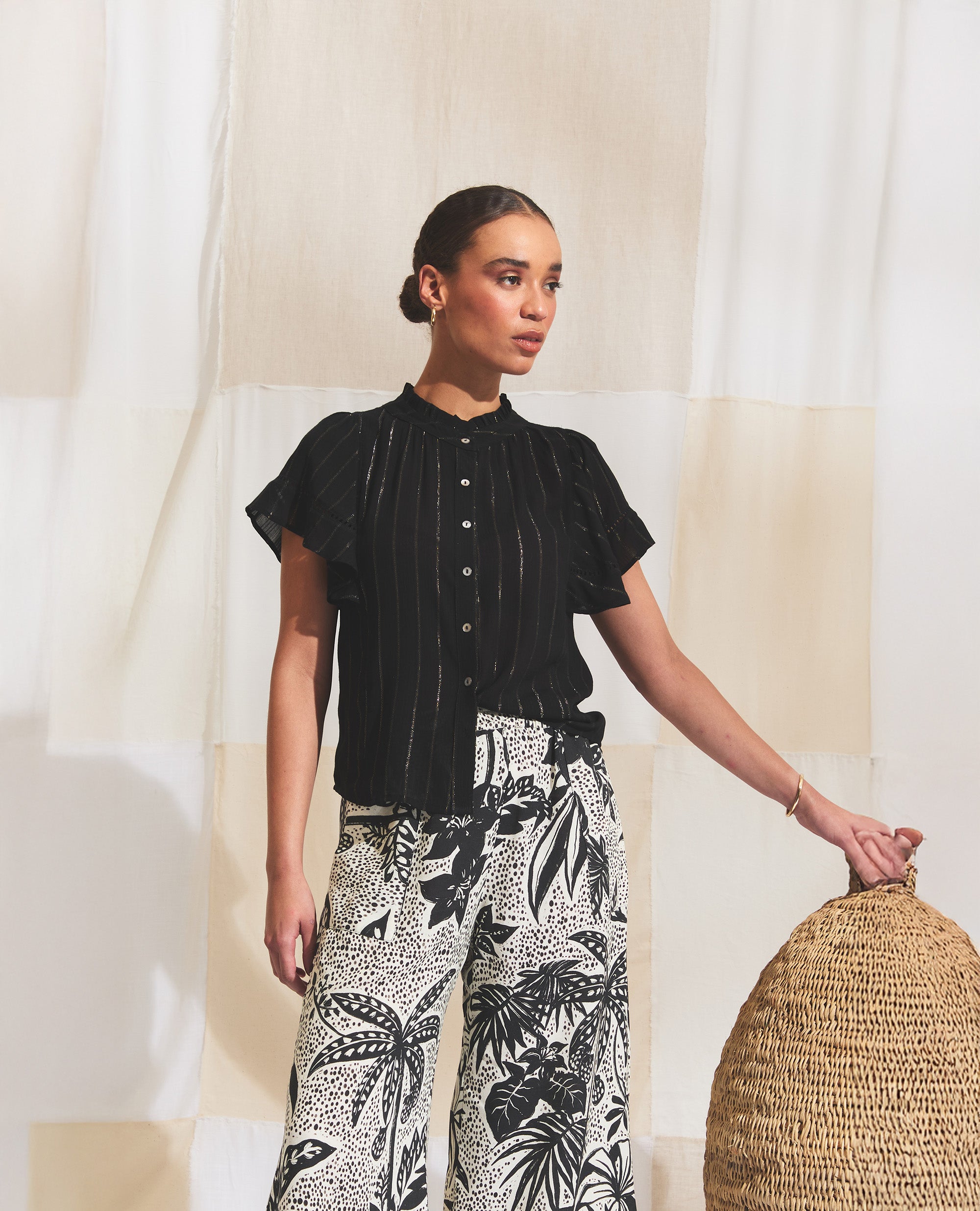 Lilia | Relaxed Blouse | Black & Gold Stripe