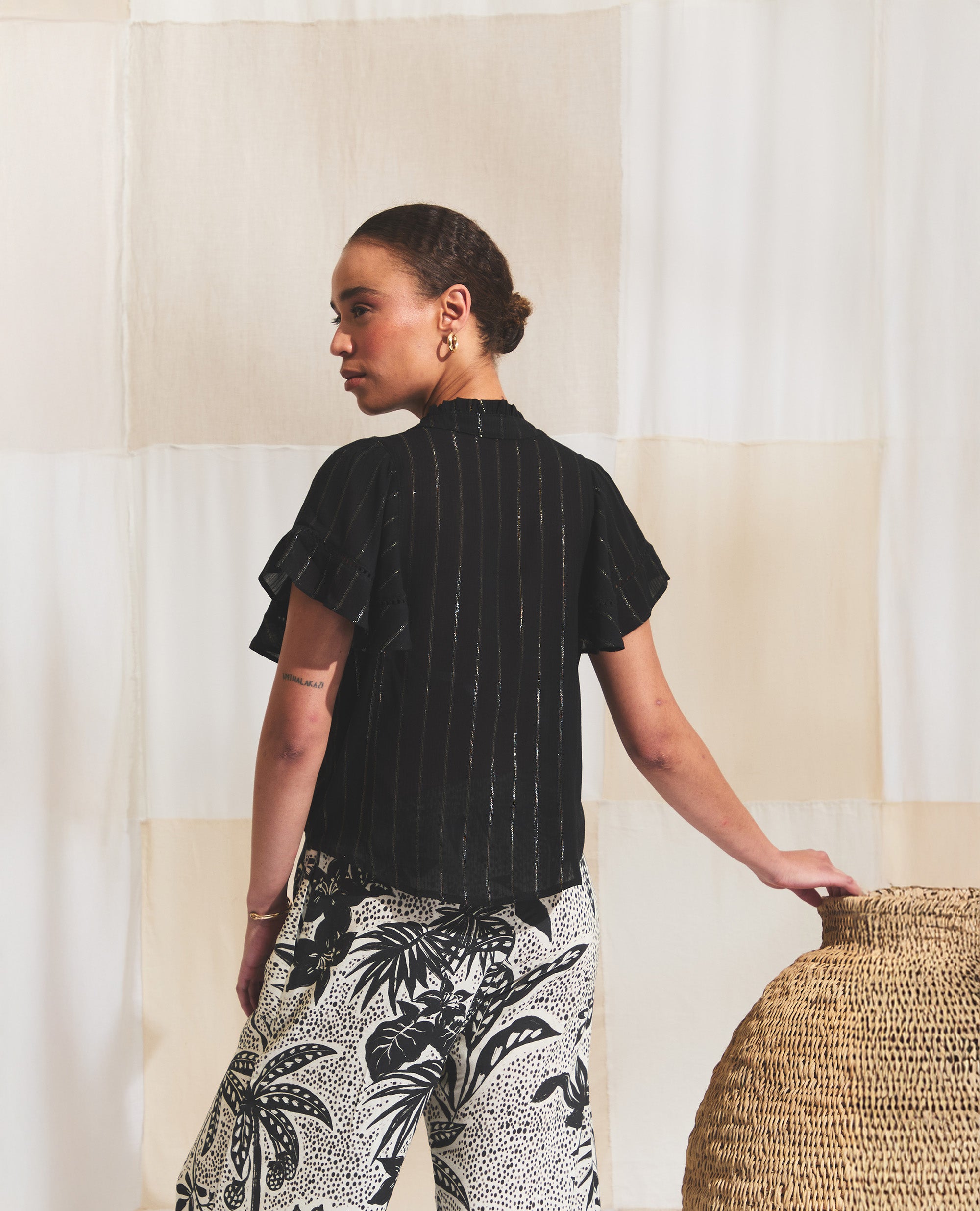 Lilia | Relaxed Blouse | Black & Gold Stripe