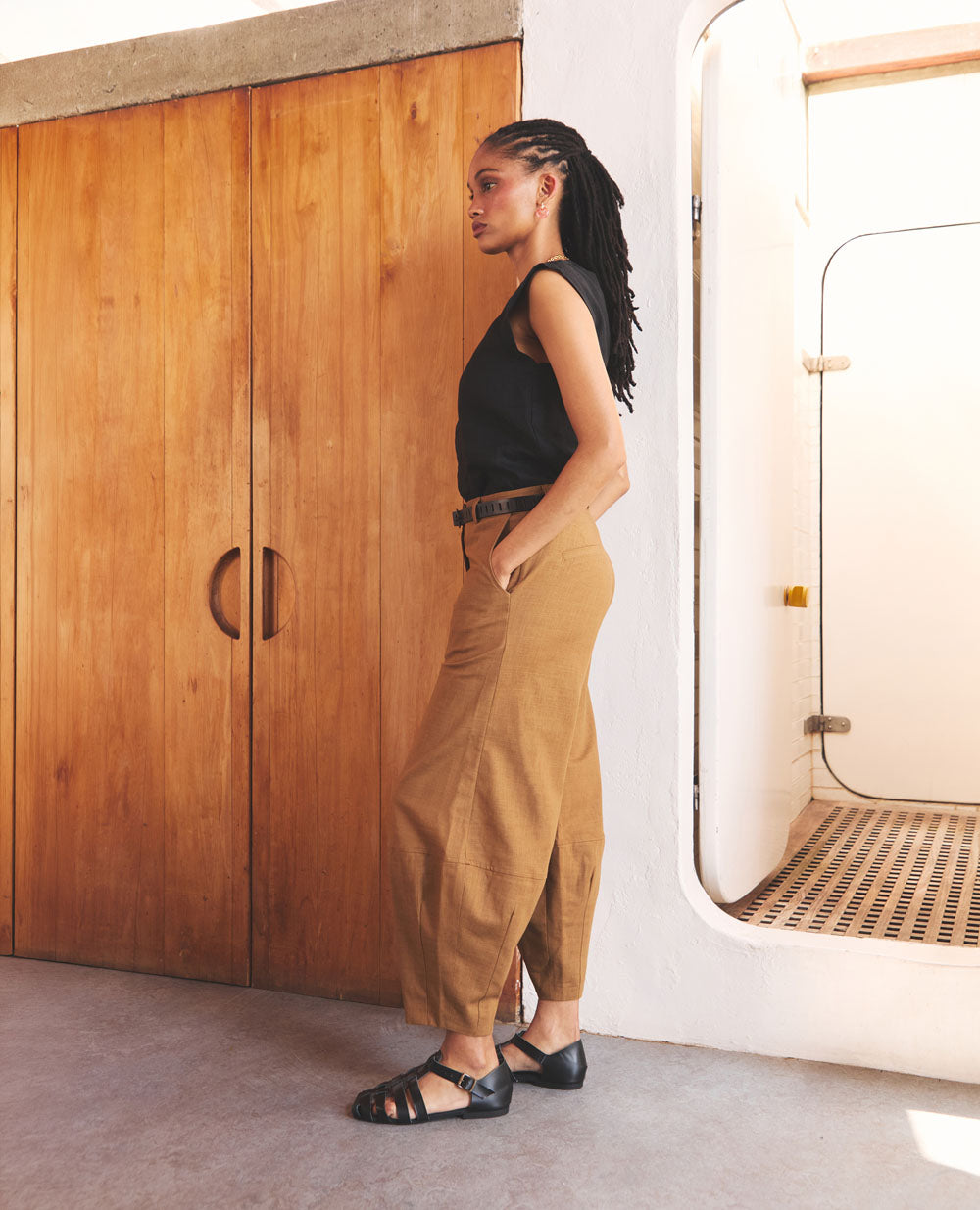Elm Core | Barrel Leg Trousers | Tobacco Slub