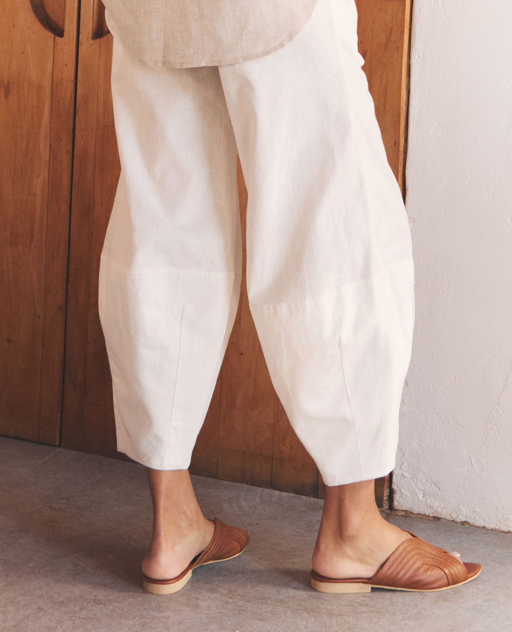 Elm Core | Barrel Leg Trousers | Ivory