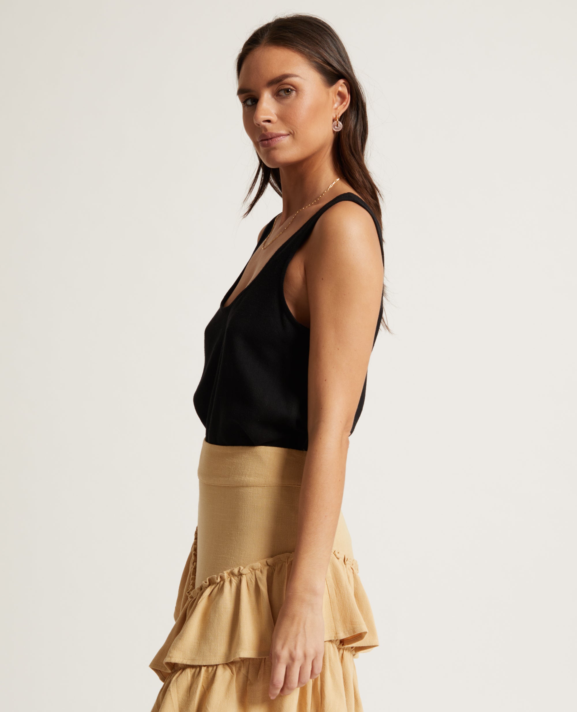 Zoe | Basic Tank