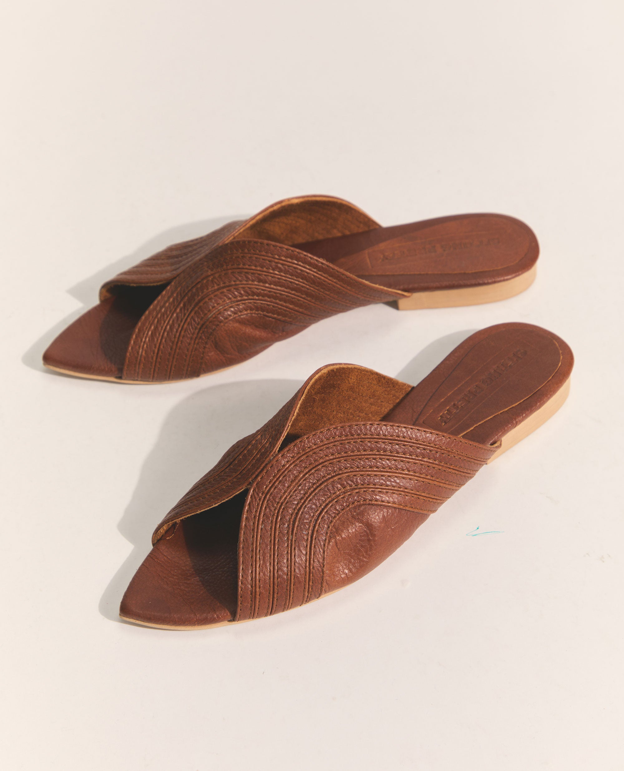 Almond | Sandal | Tan